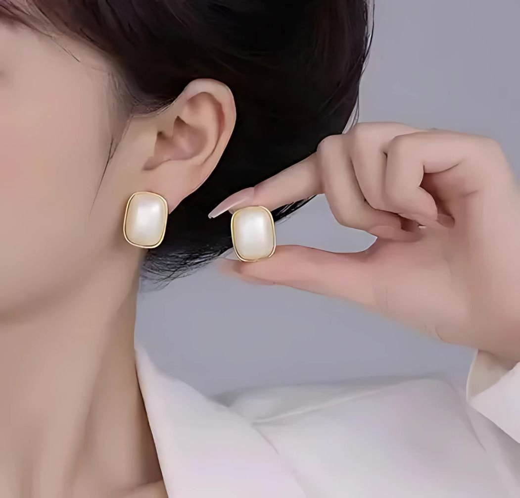Pearl Simple Geometric Rectangle Stud Earrings