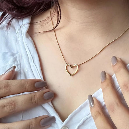 hollow heart pendant necklace for women
