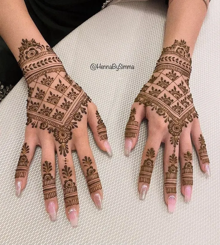 Grid Mehendi Design