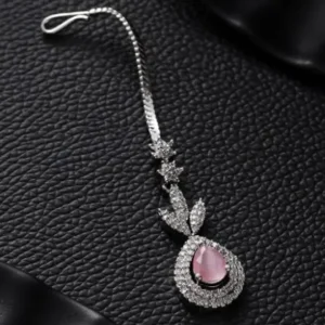Teardrop Shaped Maang Tika